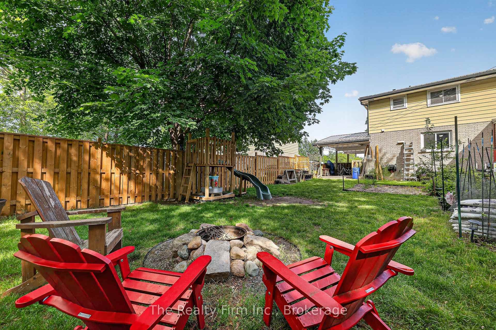 Great spot to enjoy a bon fire!