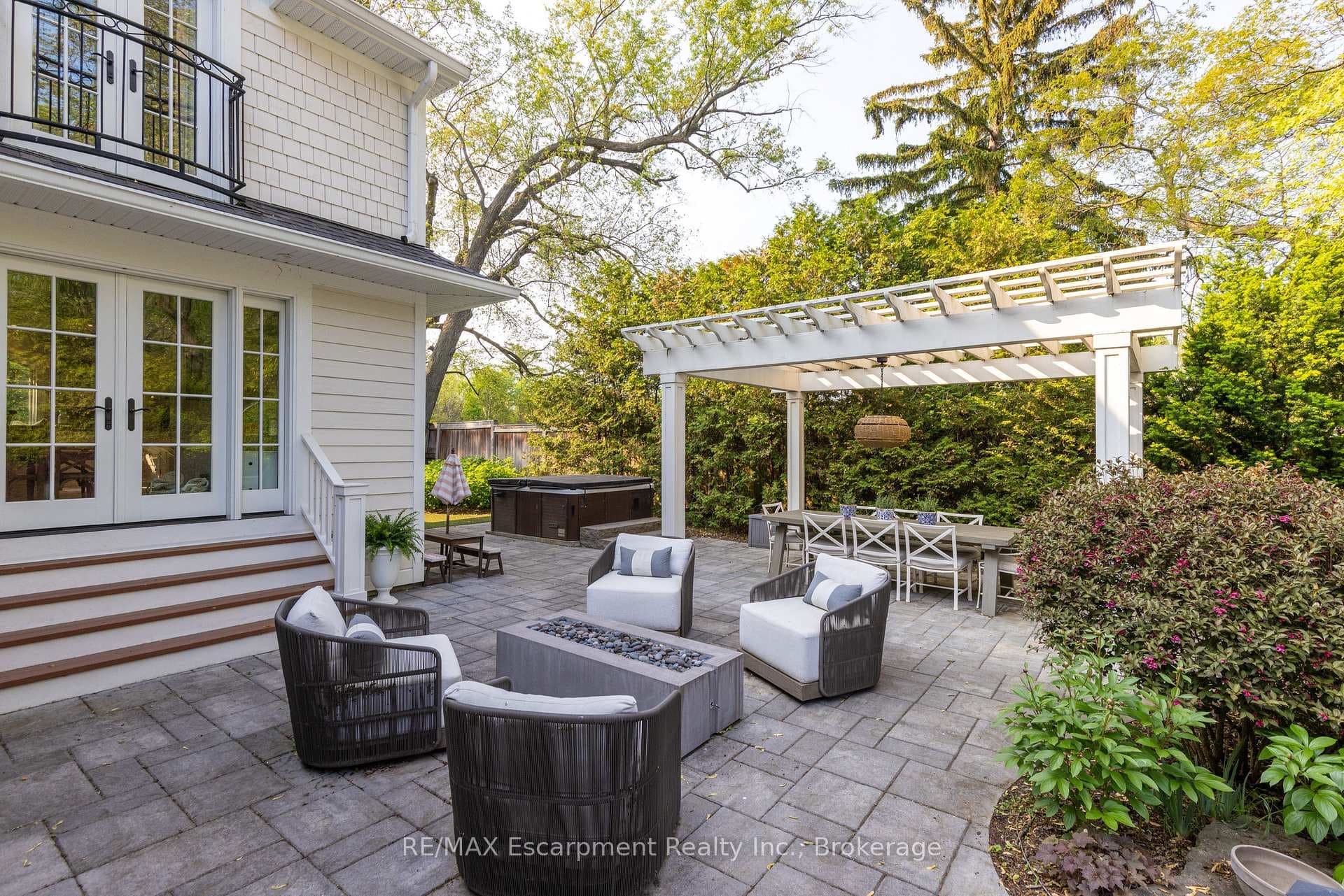 161 Dianne Avenue photo 5