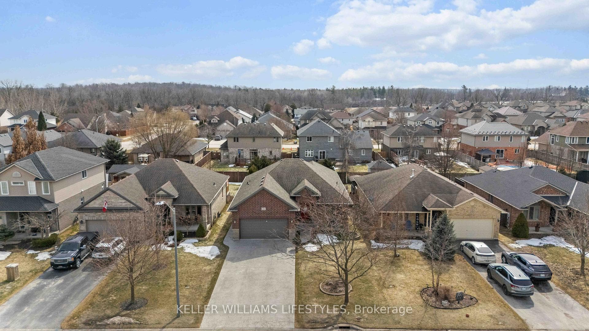 109 Sloan Drive photo 2
