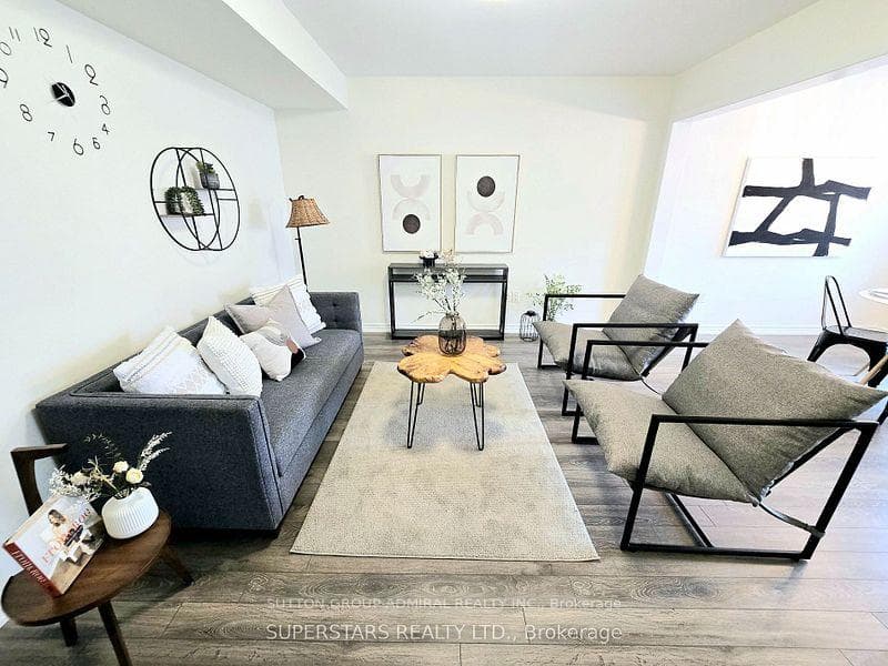 17 Bluegill Crescent photo 9
