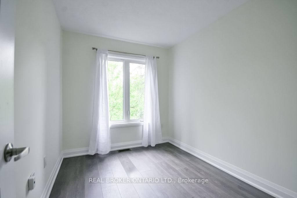 199 Ardagh Road Unit 18 photo 29