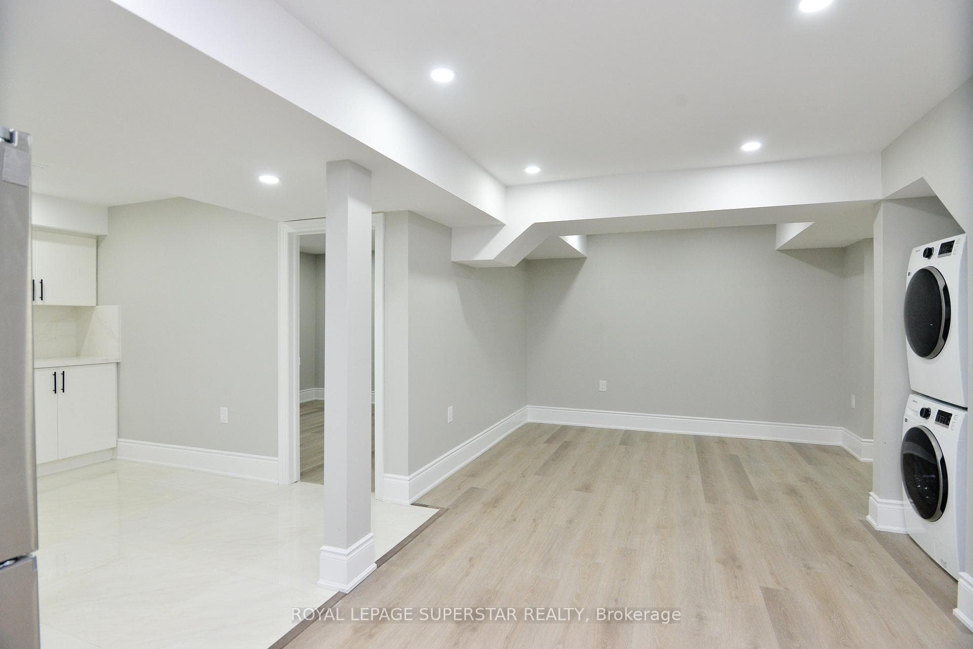 108 Rugman Crescent photo 32
