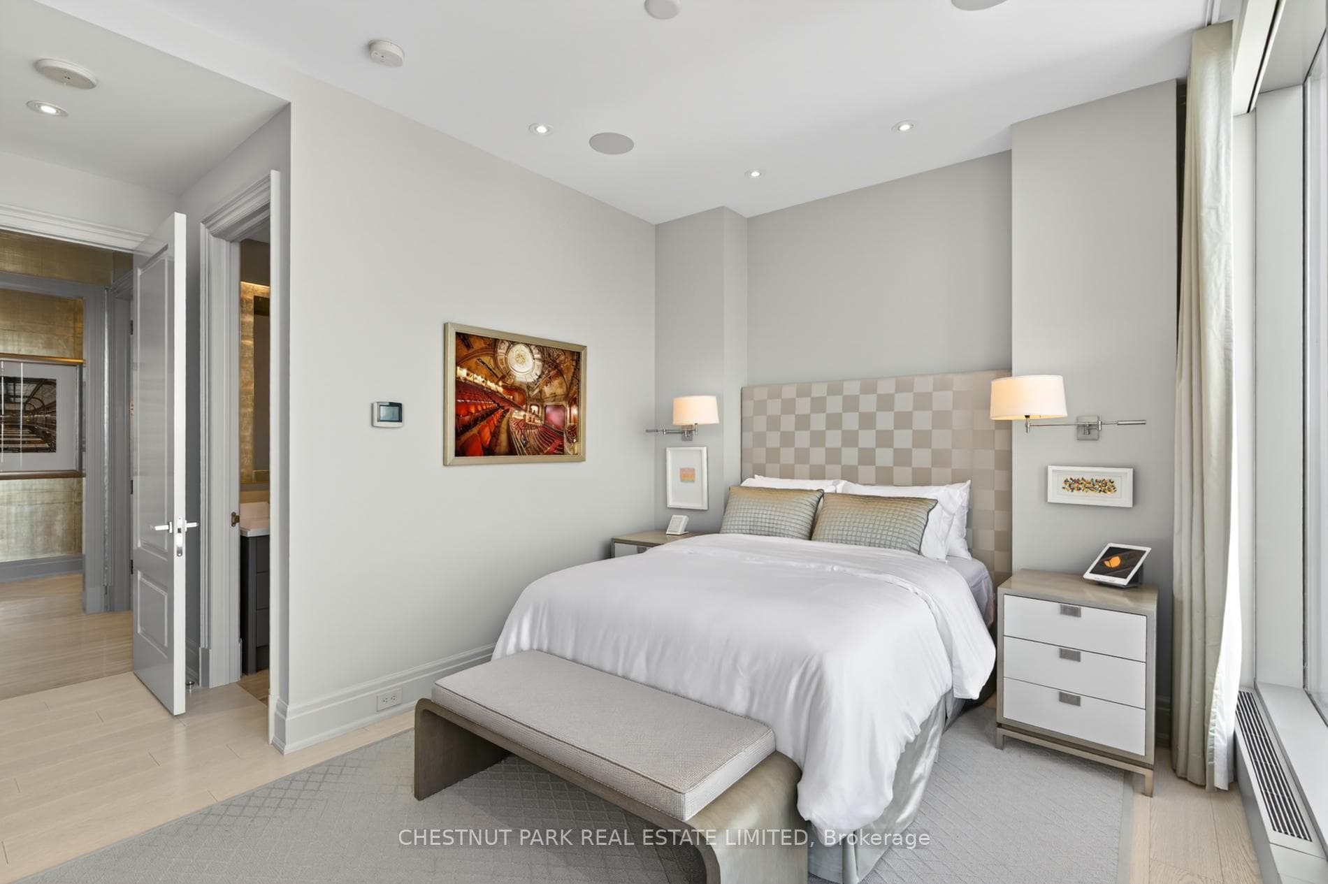 50 Yorkville Avenue Unit 4702 photo 30