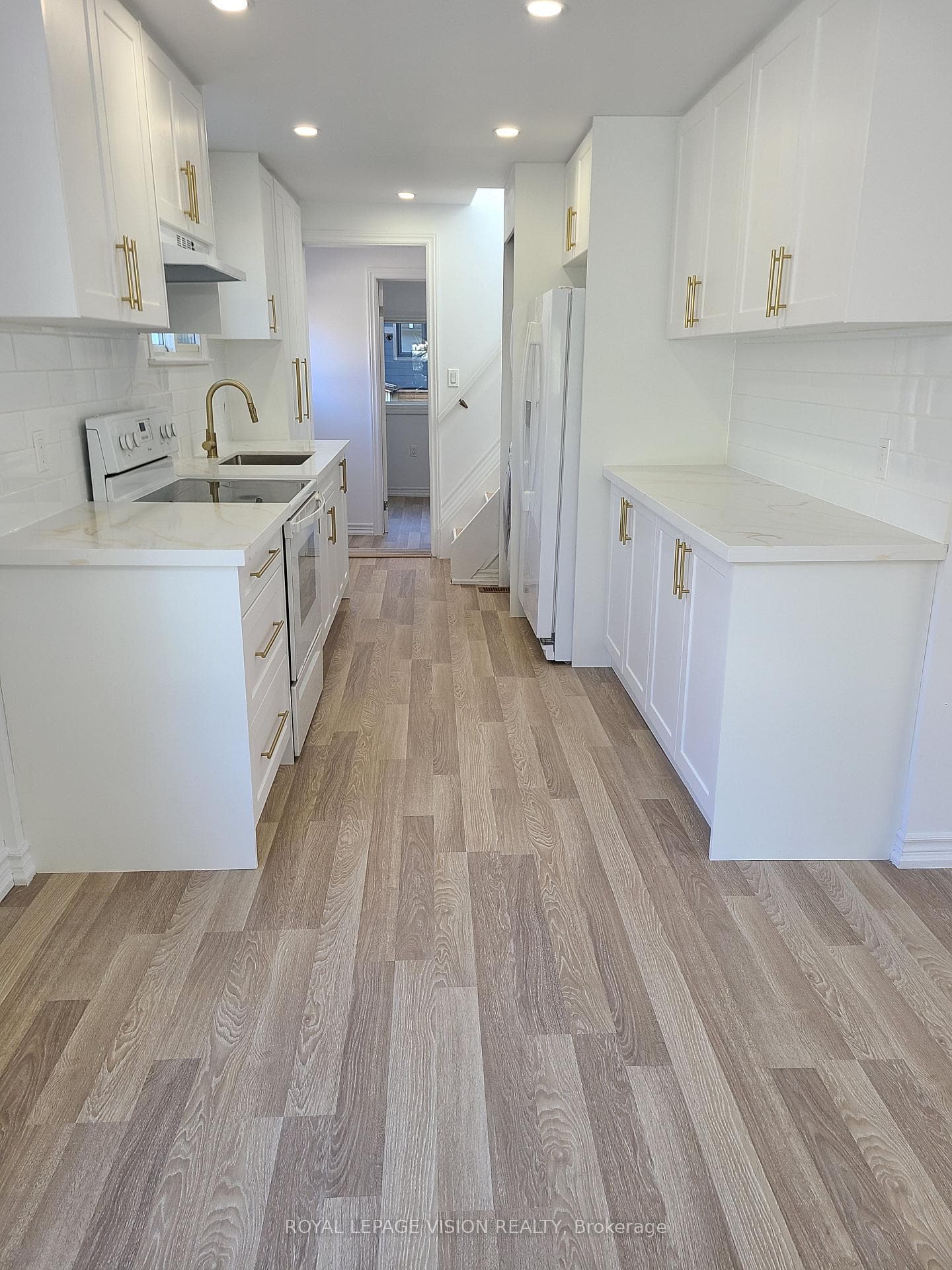 NEW KITCHEN
