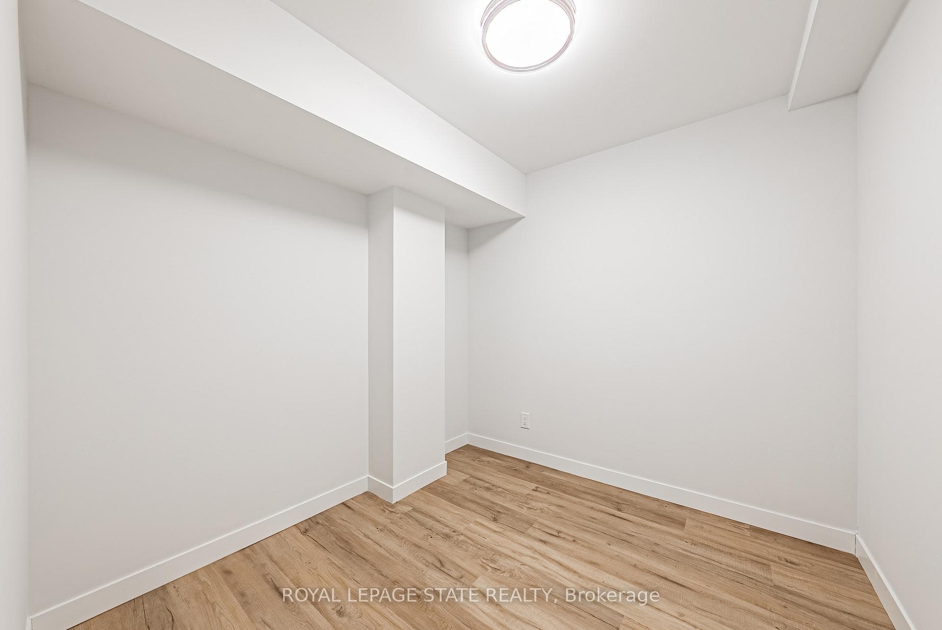555 Sanatorium Road Unit 103 photo 5