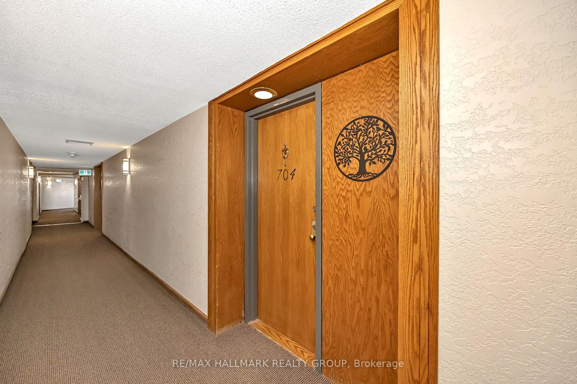 80 Sandcastle Drive Unit 704 photo 4