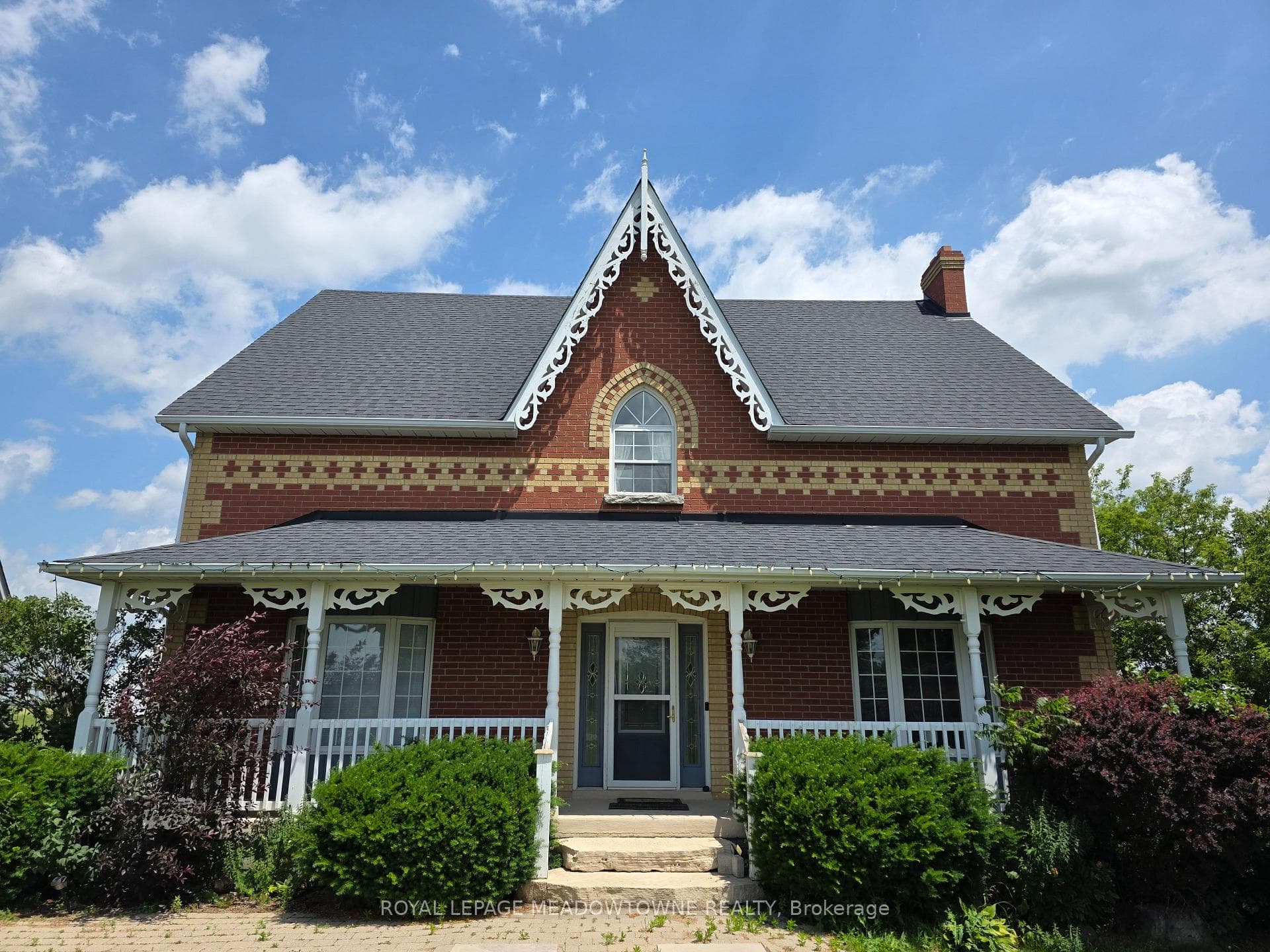 13727 Creditview Road photo 2