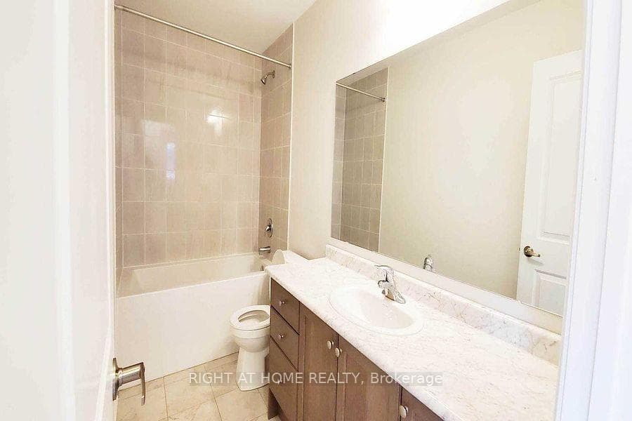 4062 Maitland Street photo 18