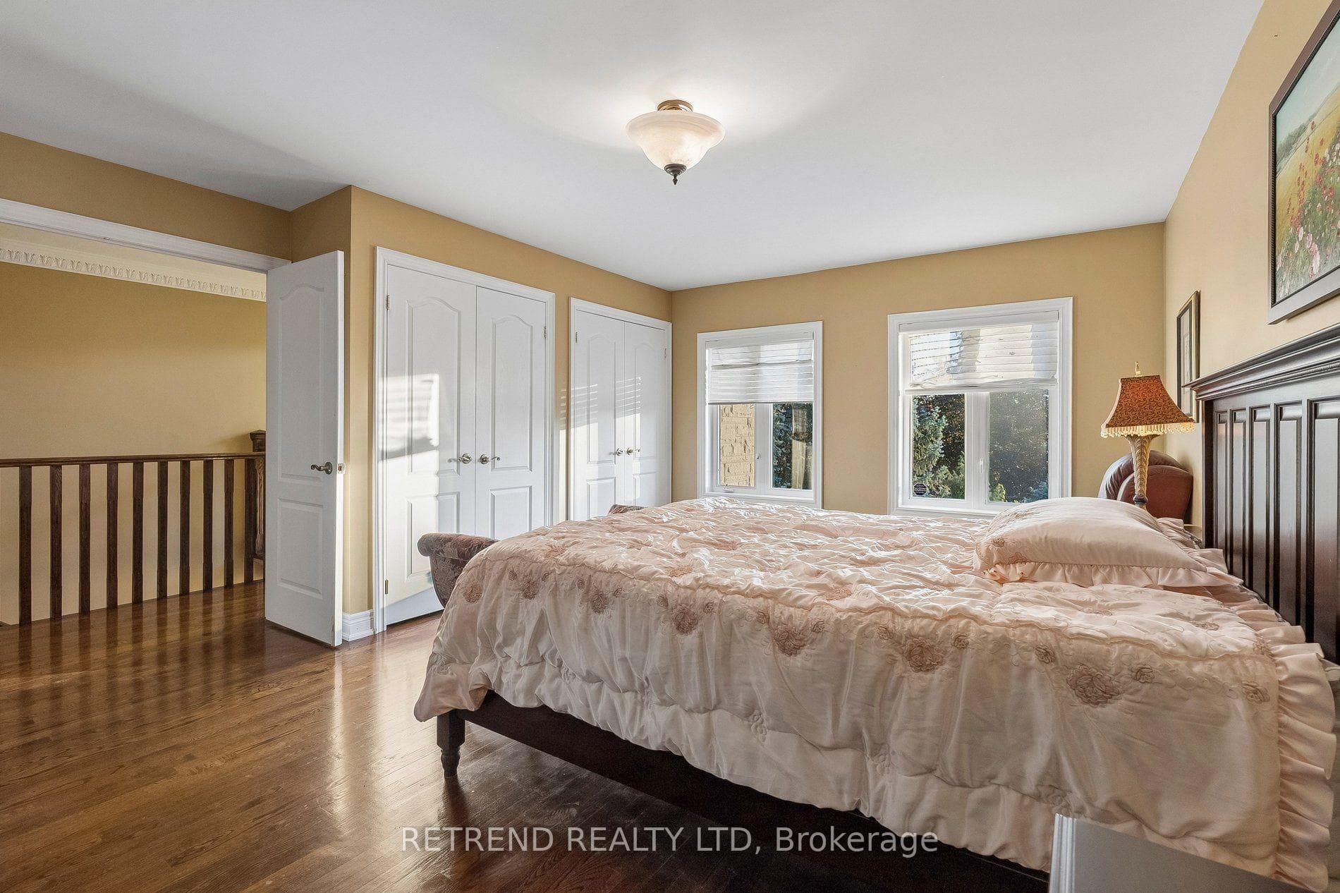 791 Clarence Street photo 27