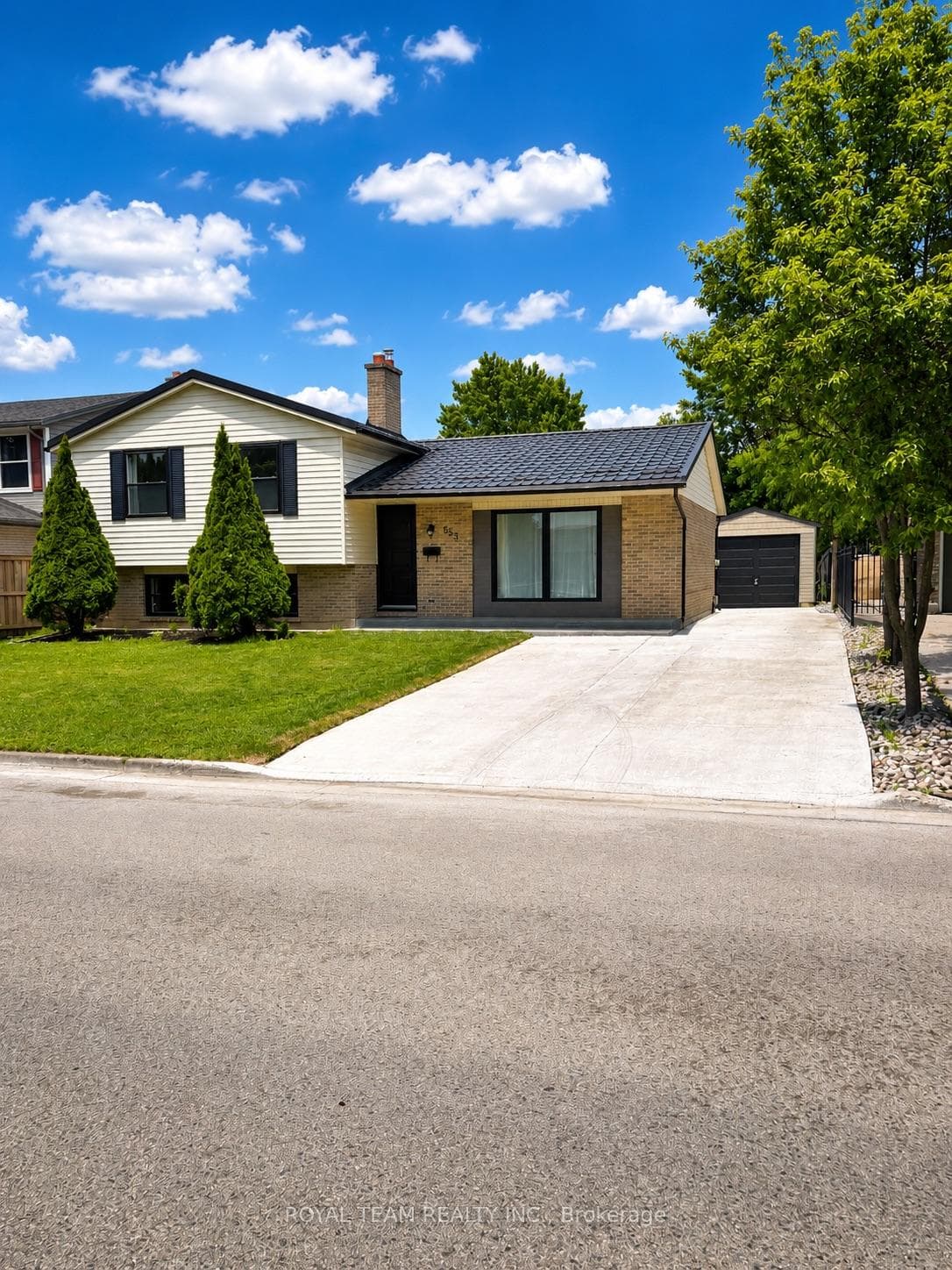 653 Steeplechase Drive photo 1