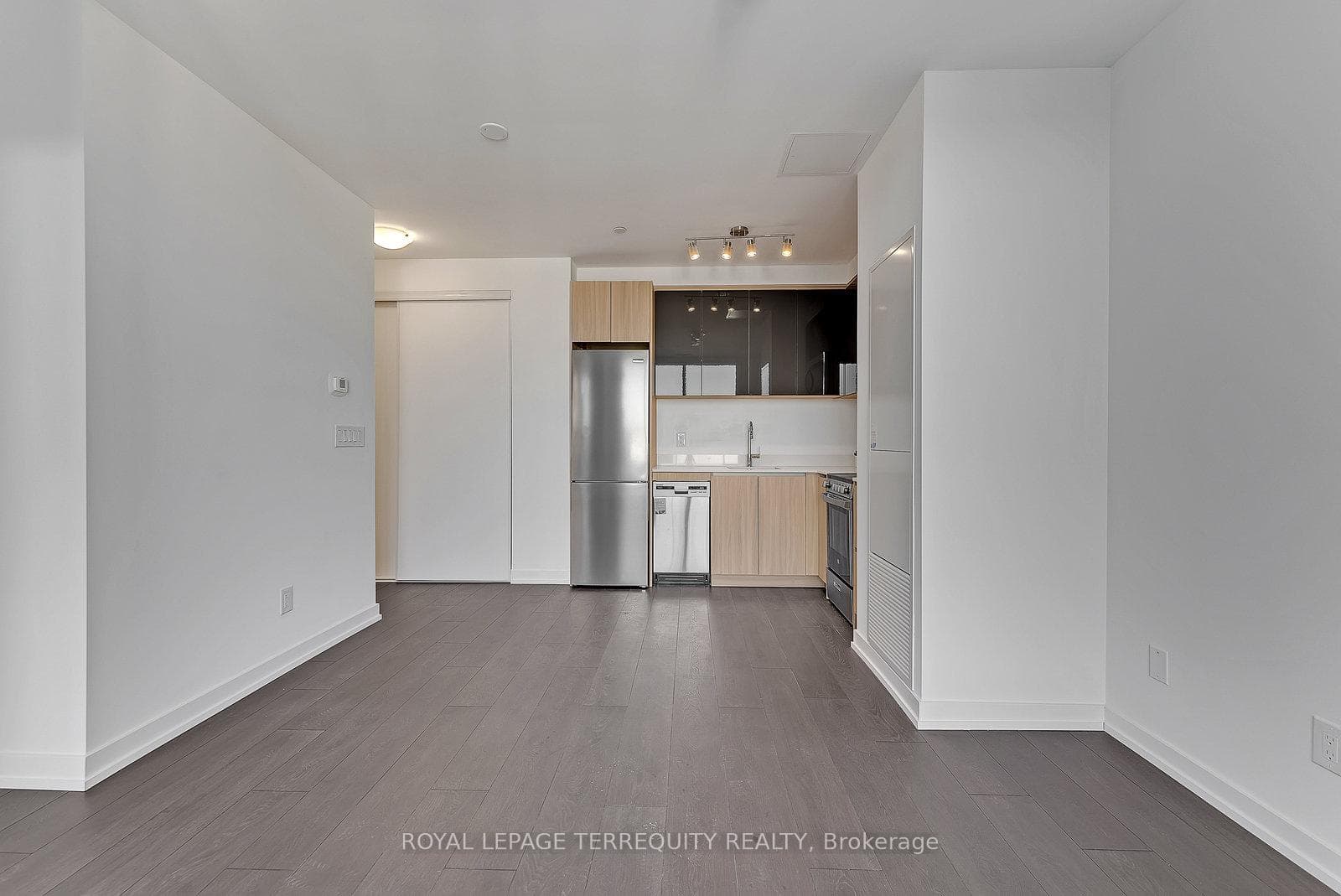 3100 Keele Street Unit 719 photo 4