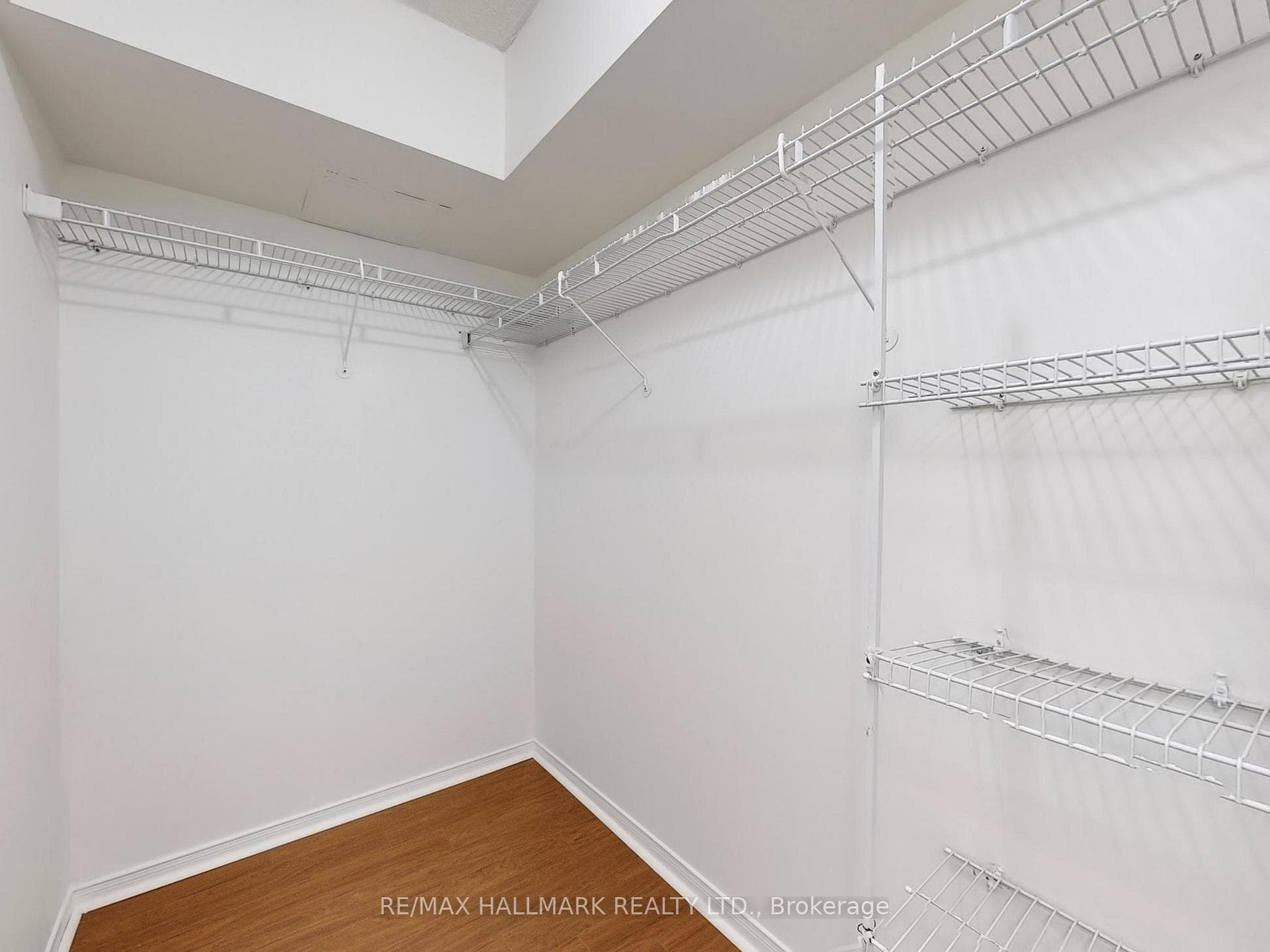 7805 Bayview Avenue Unit 320 photo 15