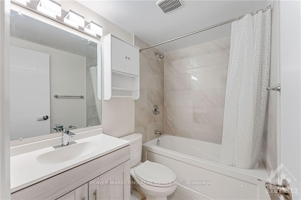 2000 JASMINE Crescent Unit 213 photo 8