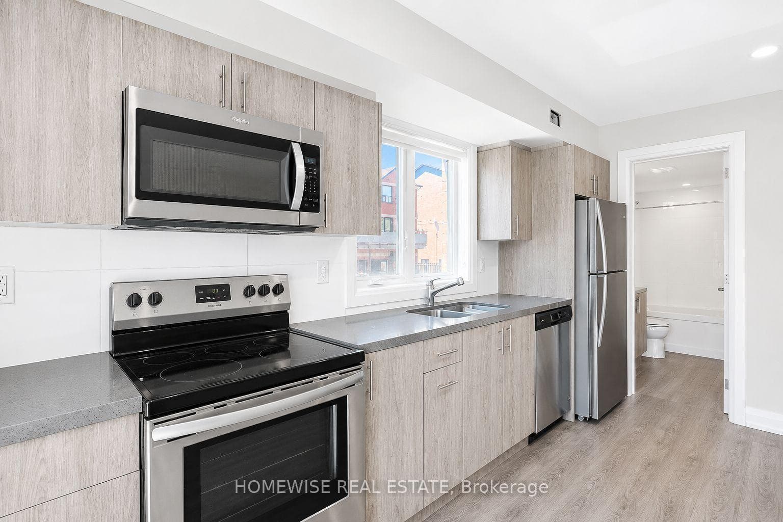 814 Glencairn Avenue Unit 102 photo 4