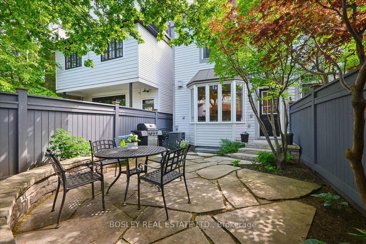 68 Sarah Ashbridge Avenue photo 26