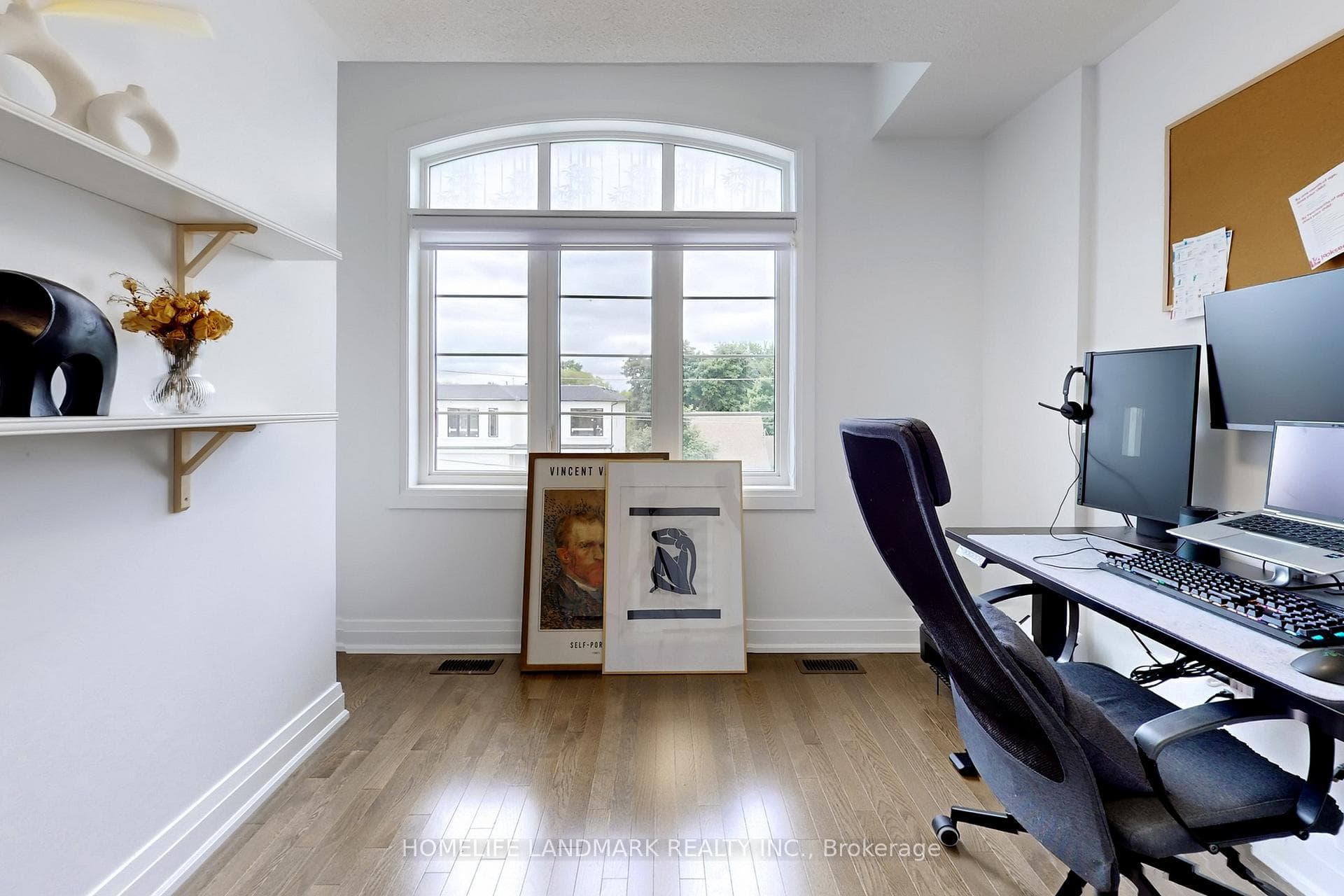 8B PARKER Avenue photo 35