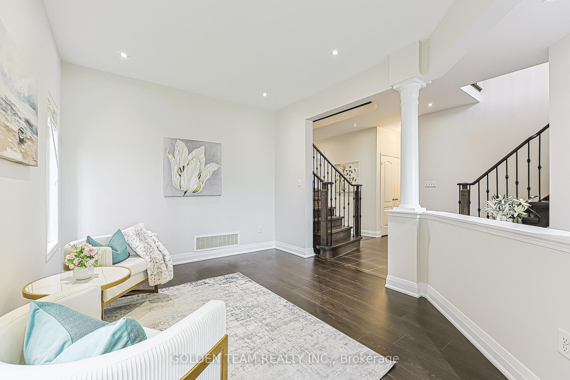 1855 Grandview Street photo 8