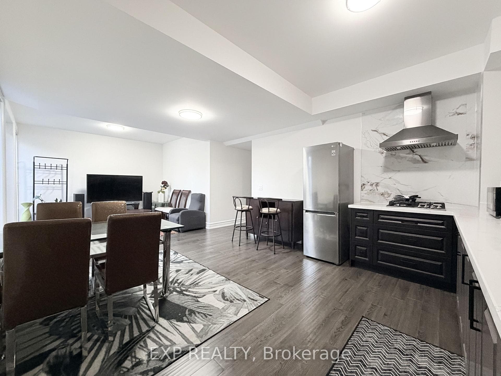 1606 Sandhurst Crescent Unit Lower photo 28
