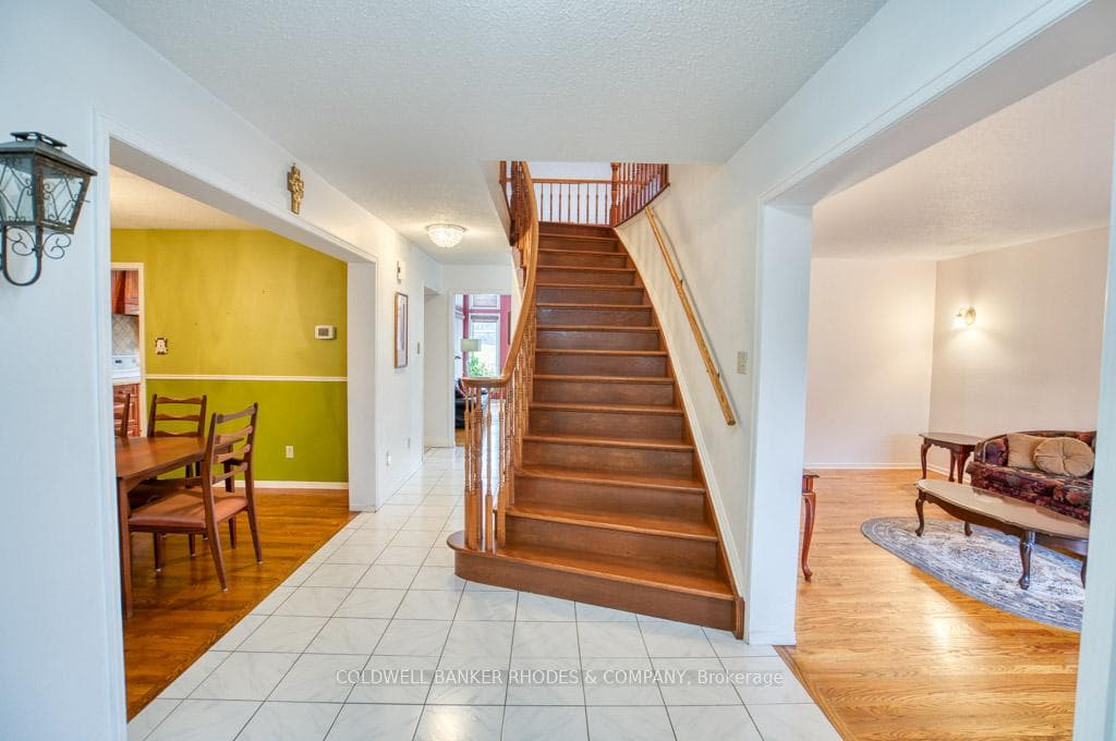 75 Dossetter Way photo 3