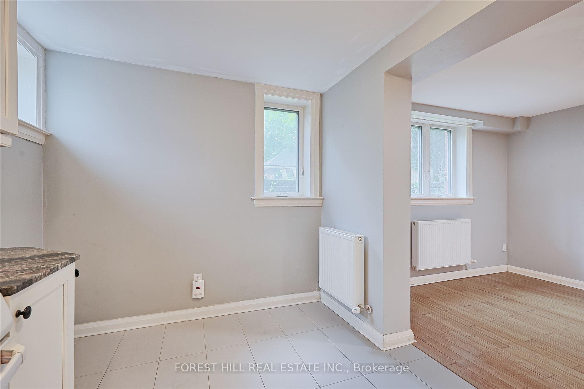 345 Walmer Road Unit B photo 13