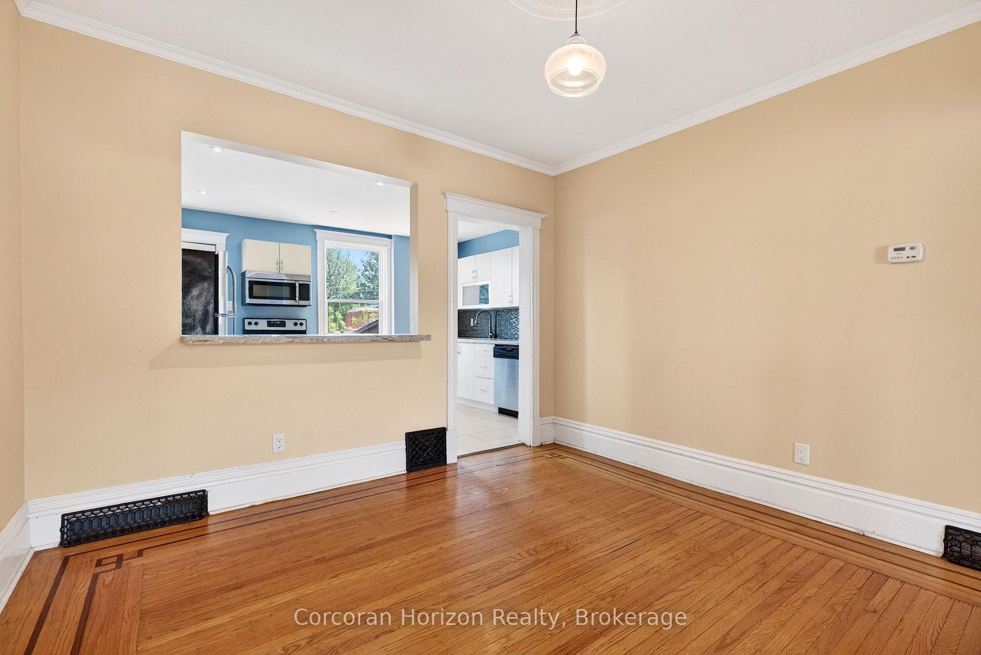 520 John Street photo 12