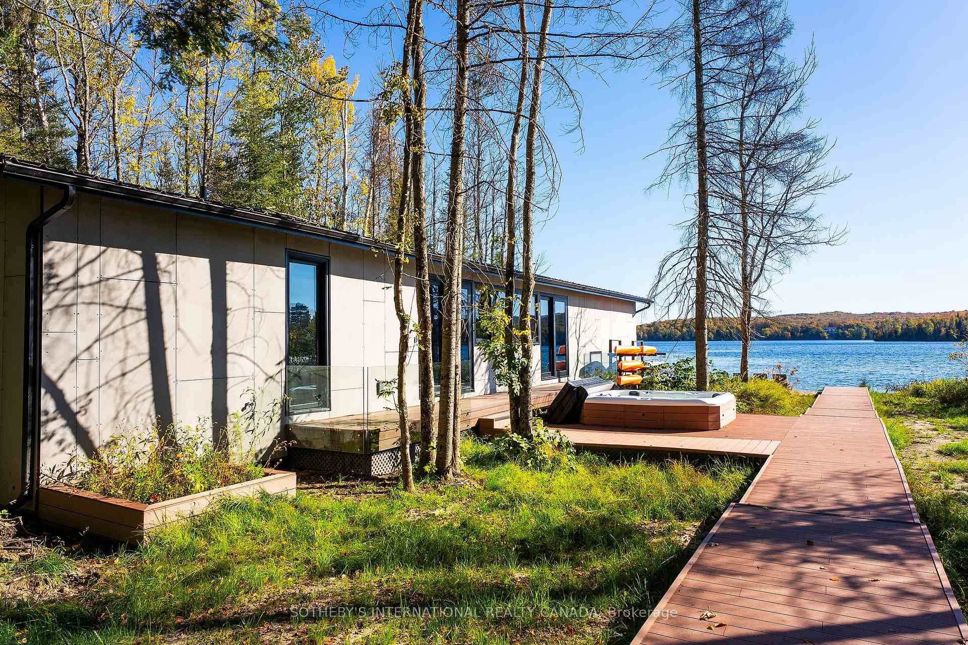Lakeside Recreation Center with Spa, Gym & Games