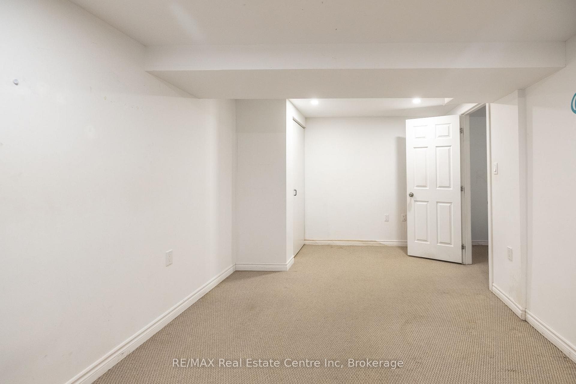 31 Greengate Road Unit 207 photo 35
