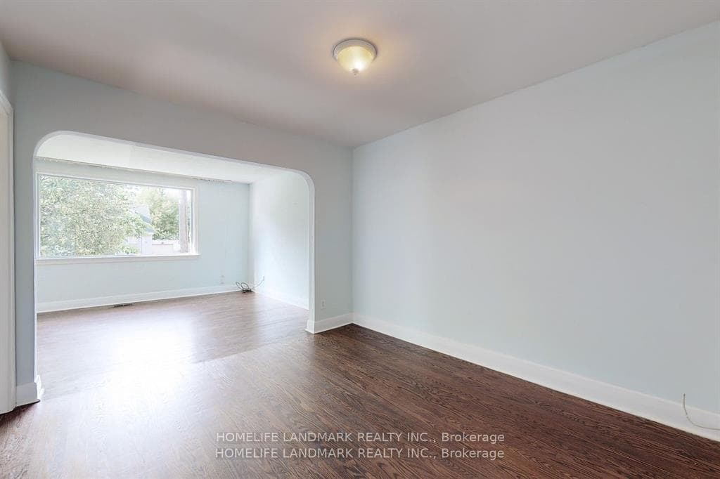 21 Pleasant Avenue photo 10