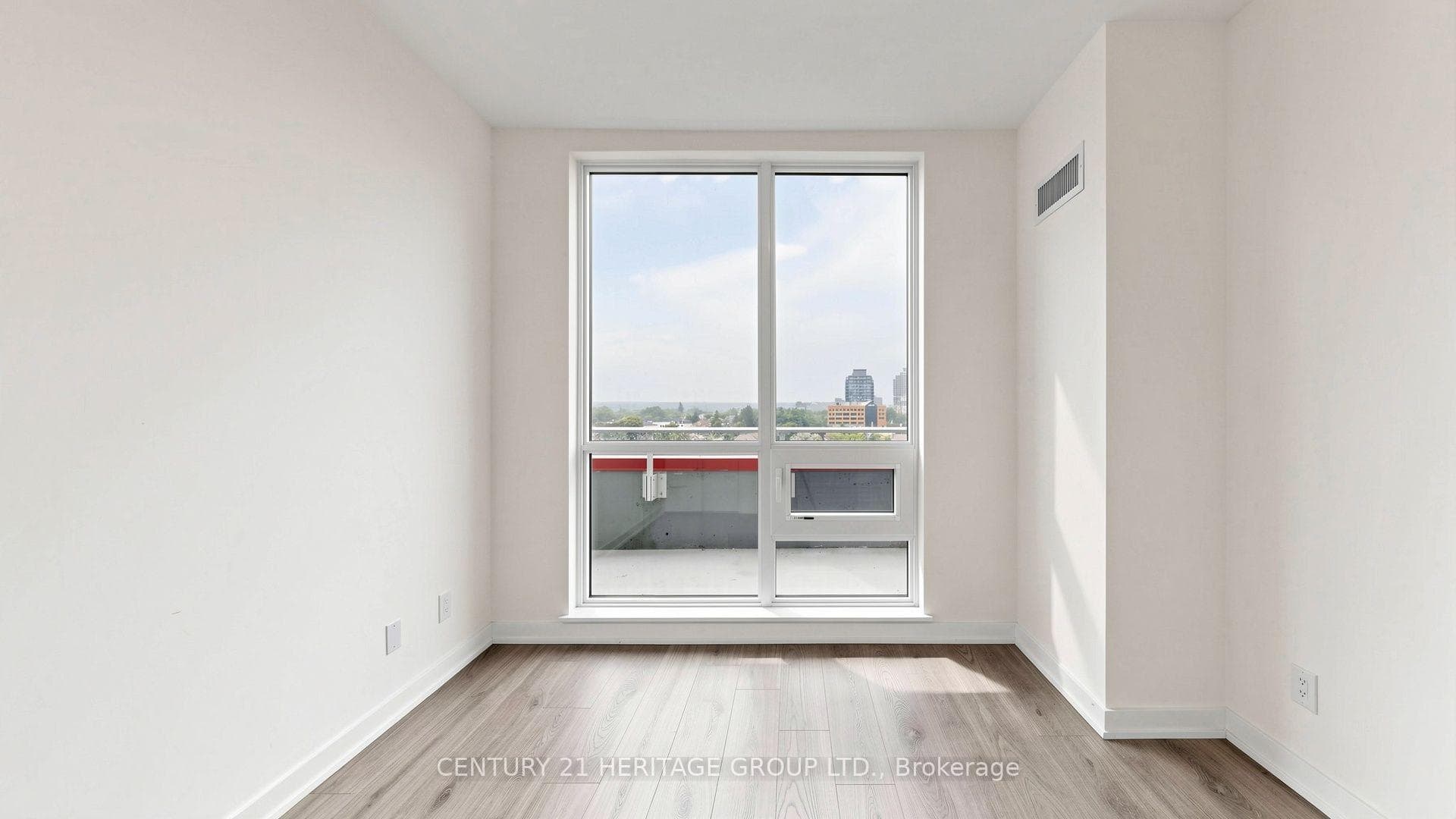 8888 Yonge Street Unit 718 photo 27