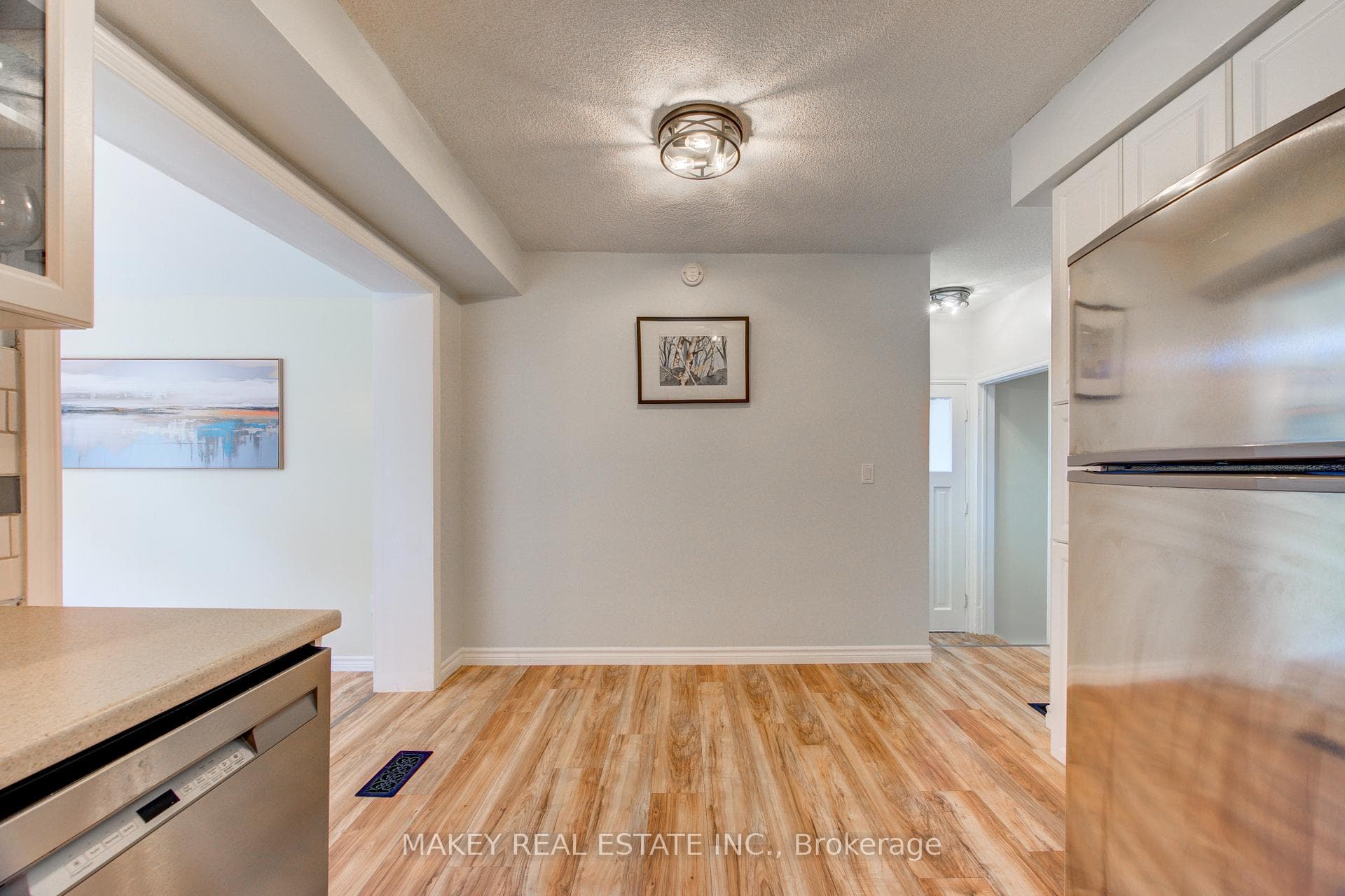 410 Odlum Drive photo 13