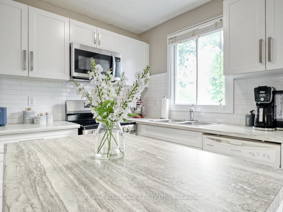 132 Monmore Road photo 17