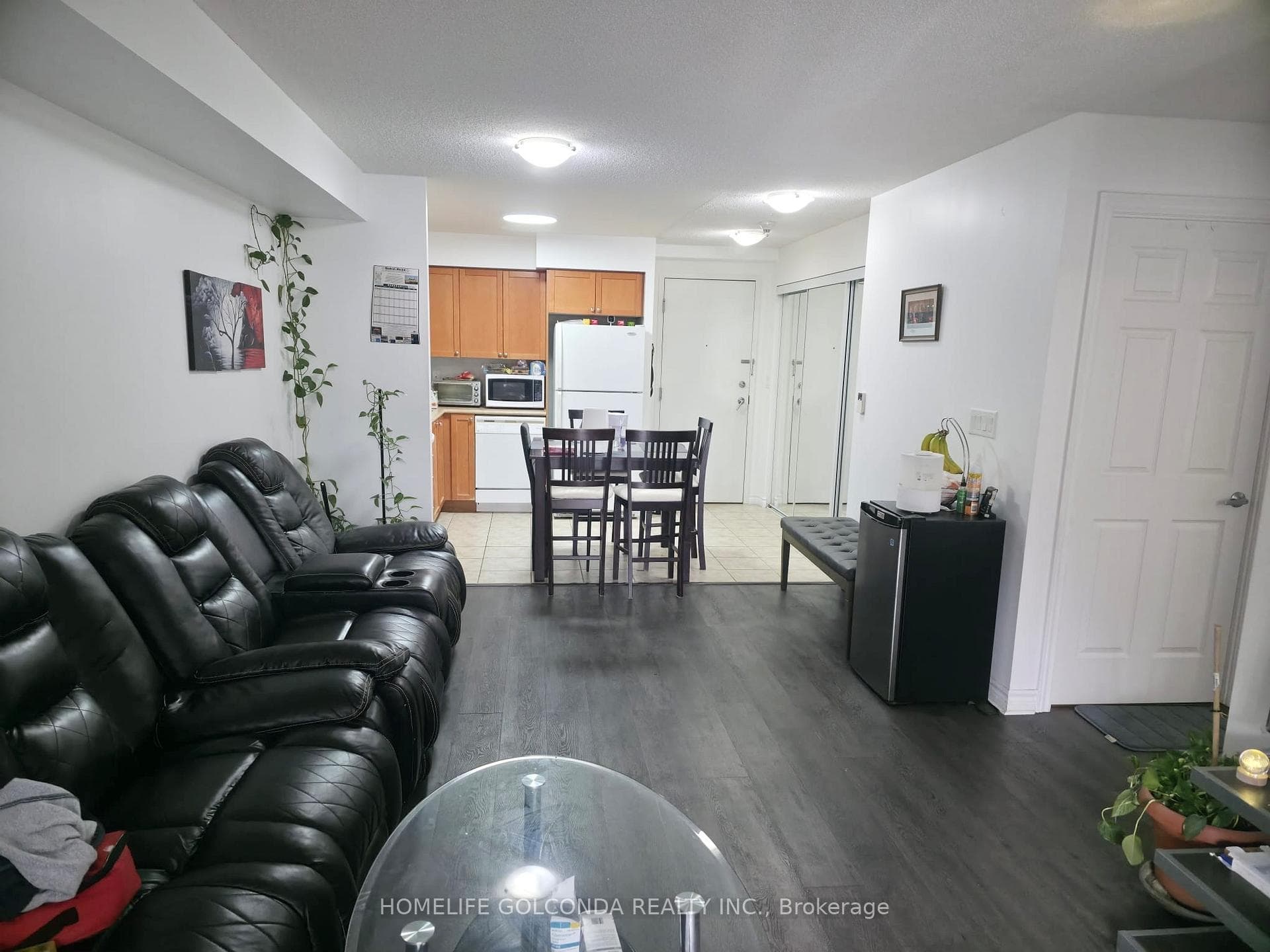 3888 Duke of York Boulevard Unit 526 photo 1