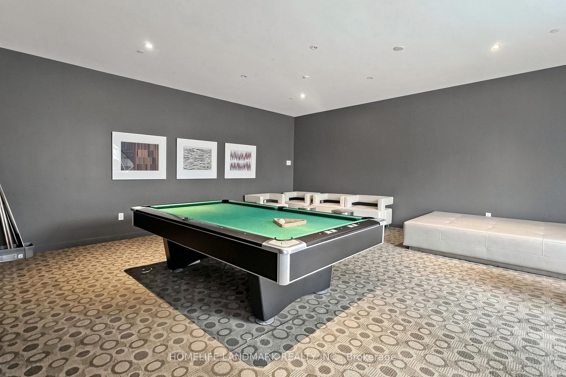 15 Fort York Boulevard Unit 2811 photo 34