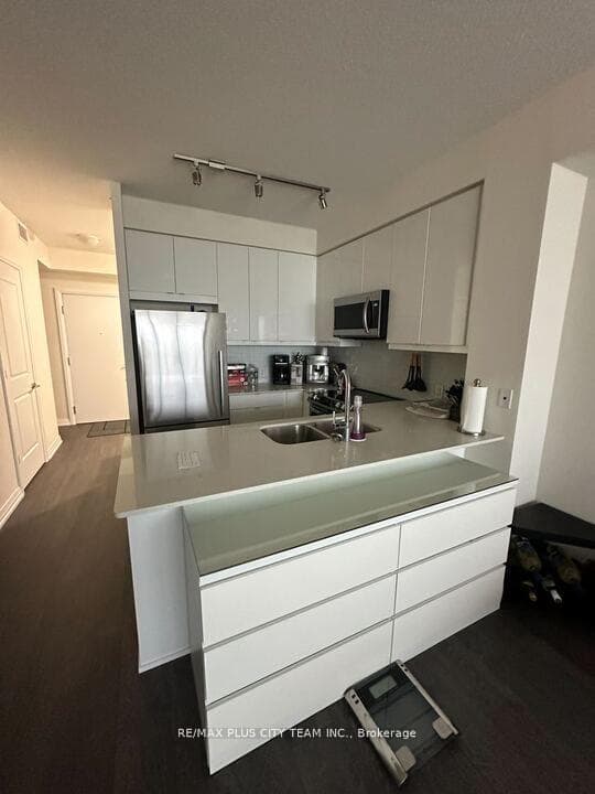 50 Thomas Riley Road Unit 408 photo 4