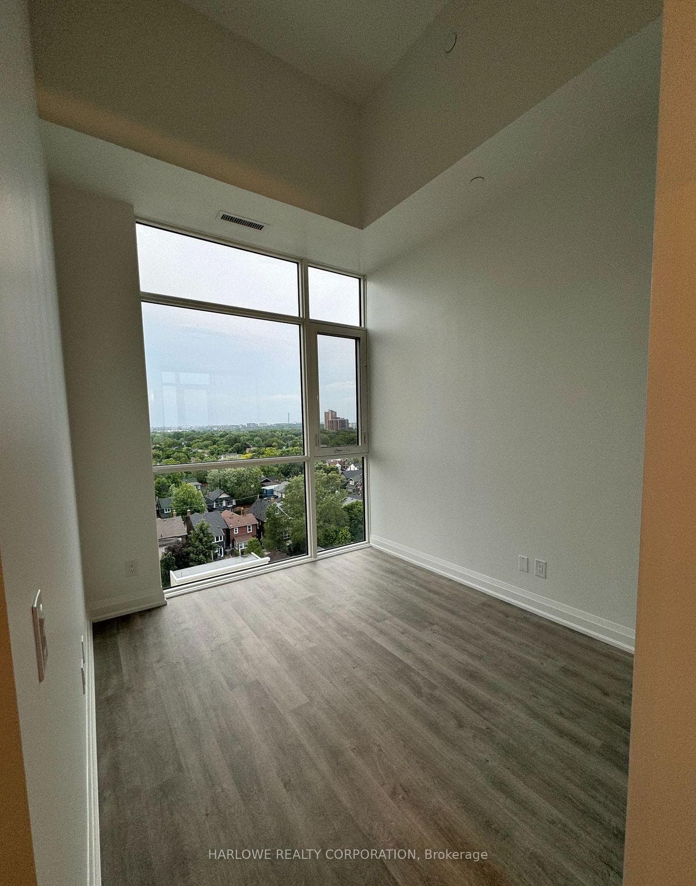 2369 Danforth Avenue Unit PH03 photo 2