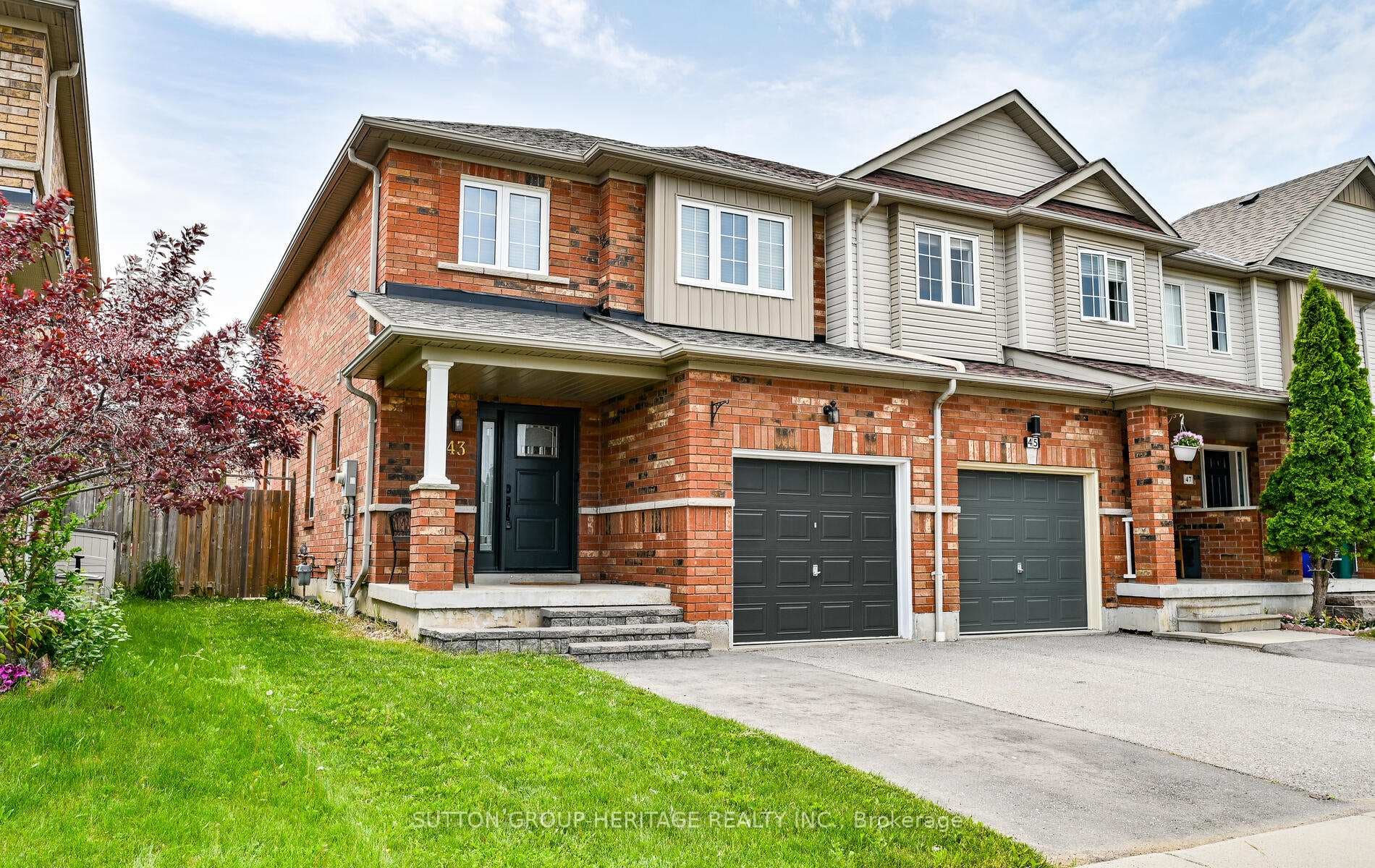 43 Presley Crescent photo 2