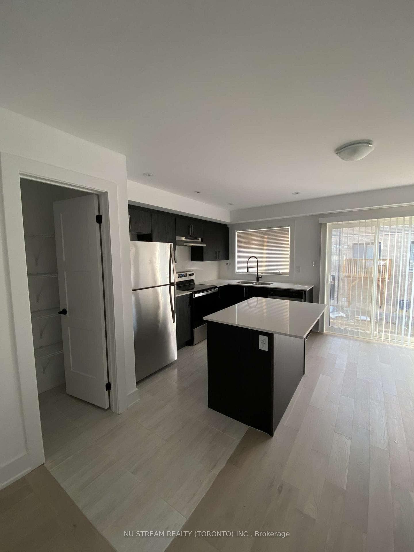 21 Tobias Lane photo 9