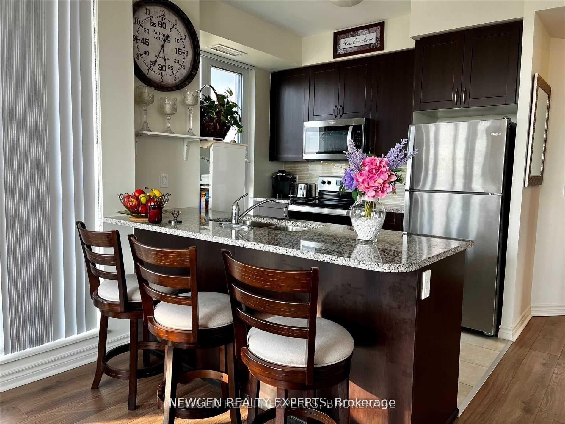 349 Rathburn Road Unit 1805 photo 8