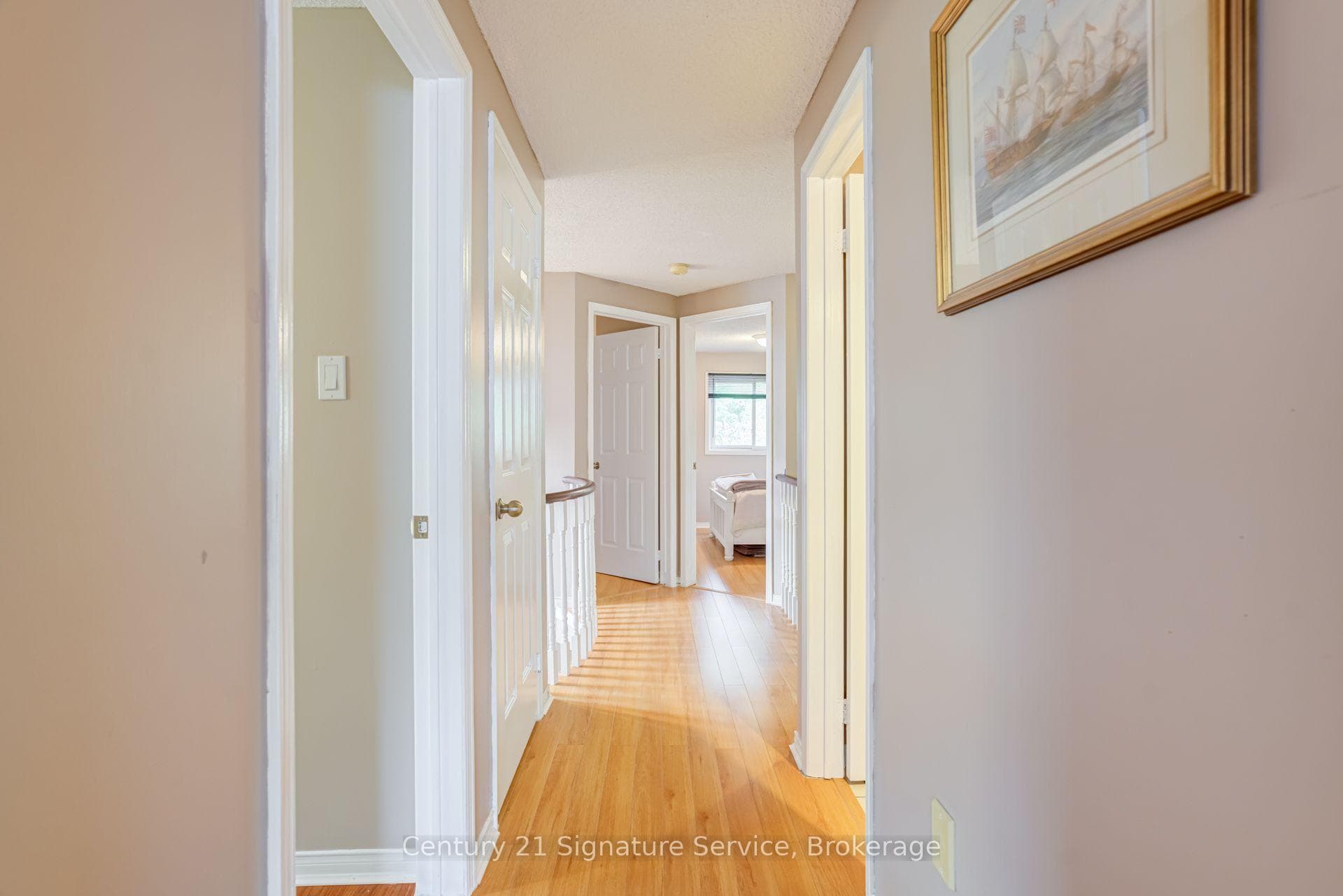 2755 Lindholm Crescent photo 29