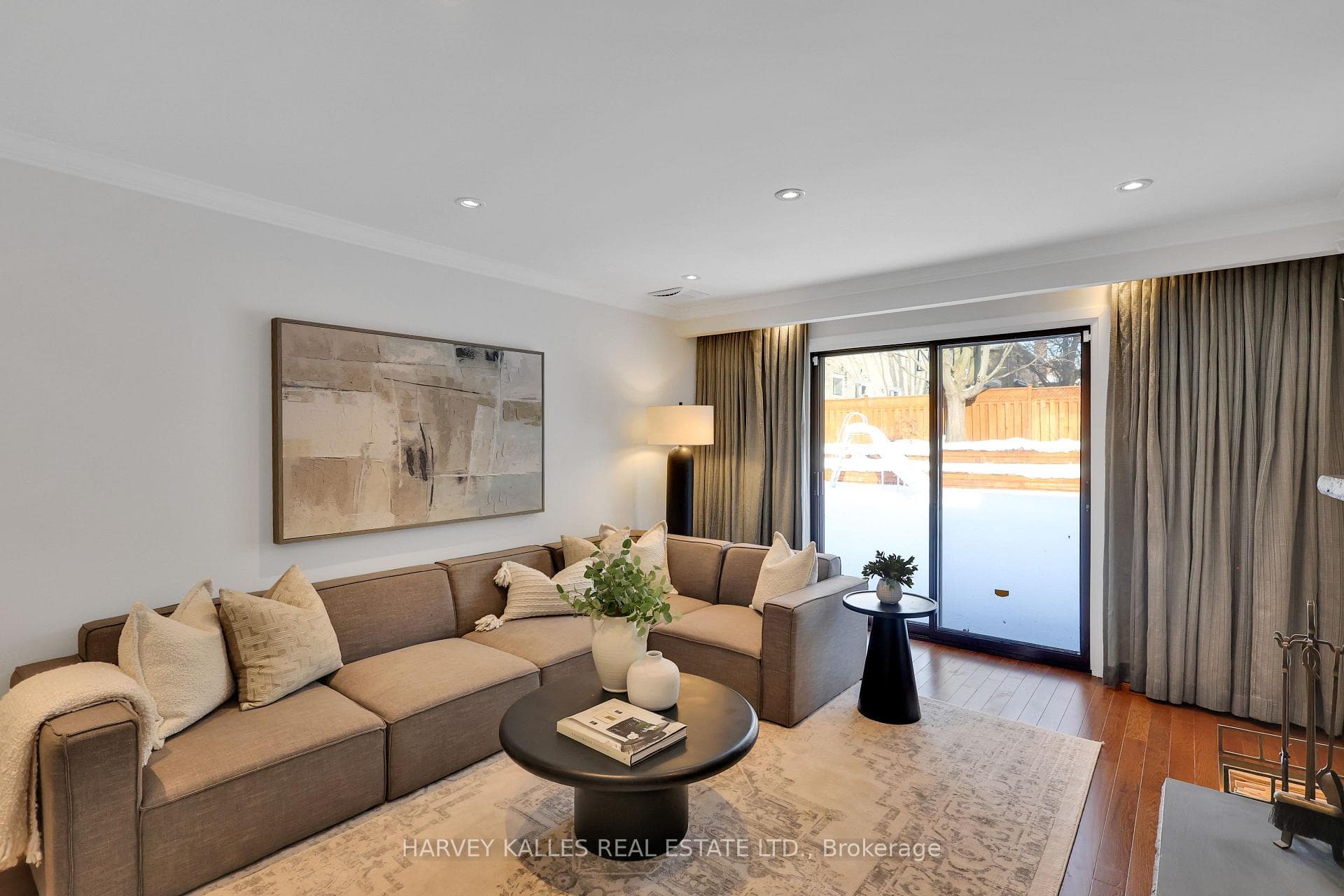 17 Loganberry Crescent photo 15