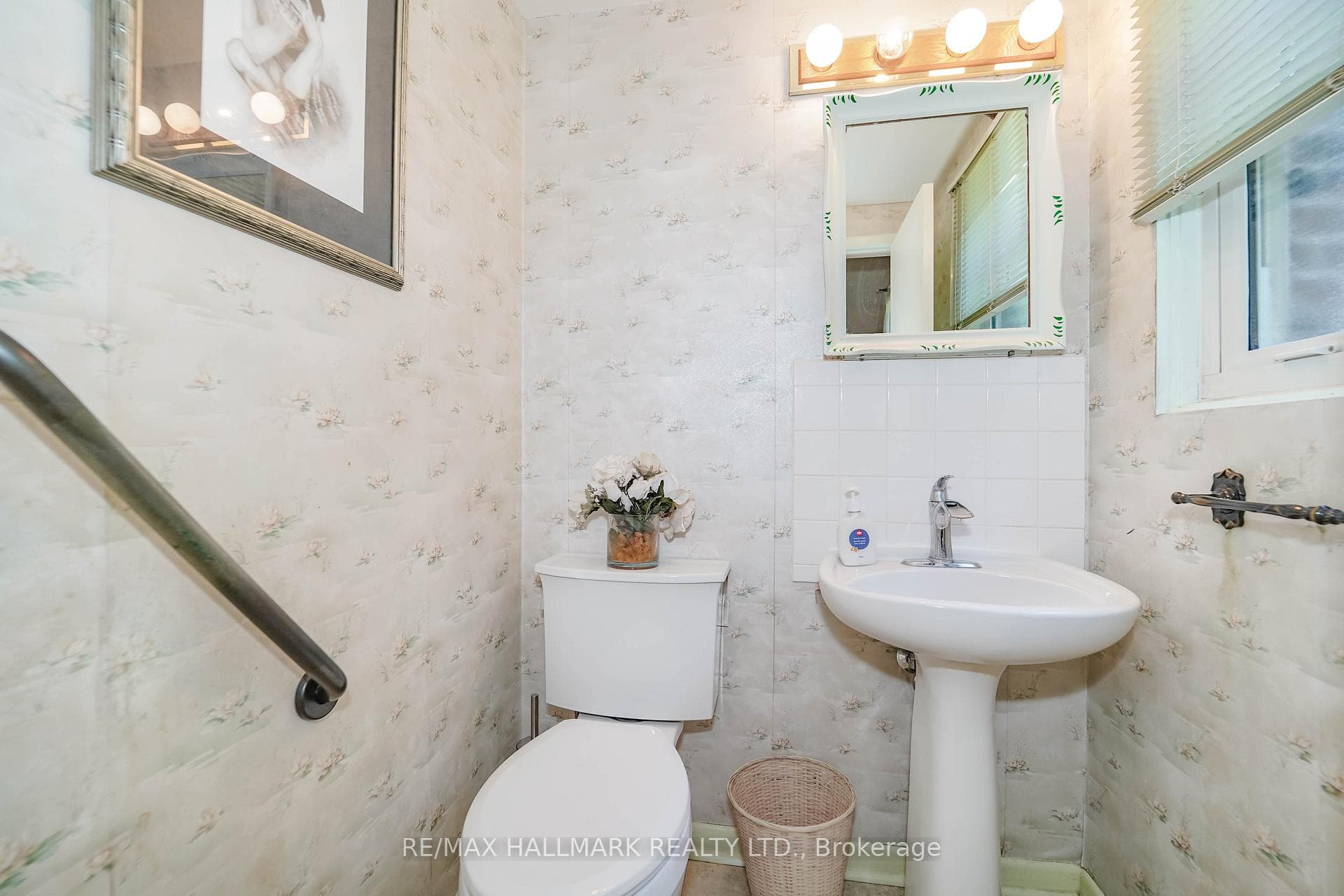14 Castledene Crescent photo 19