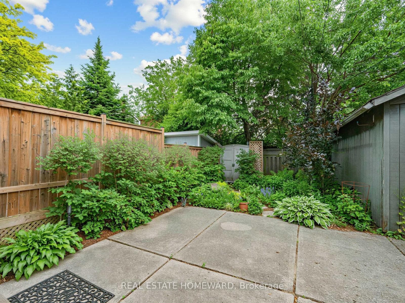 132 Woodmount Avenue photo 32