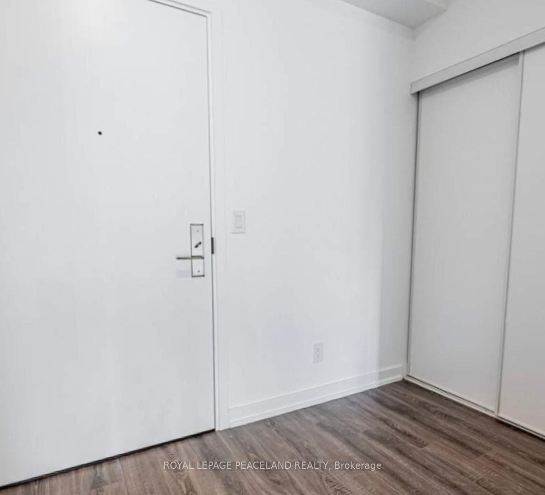 20 Edward Street Unit 1007 photo 3