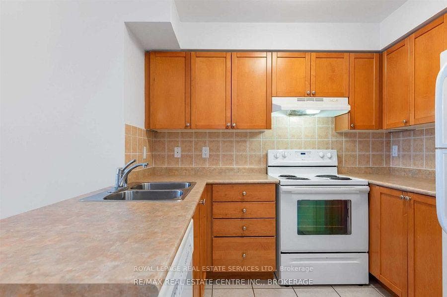 Loads Of Counter Space & Cabinets