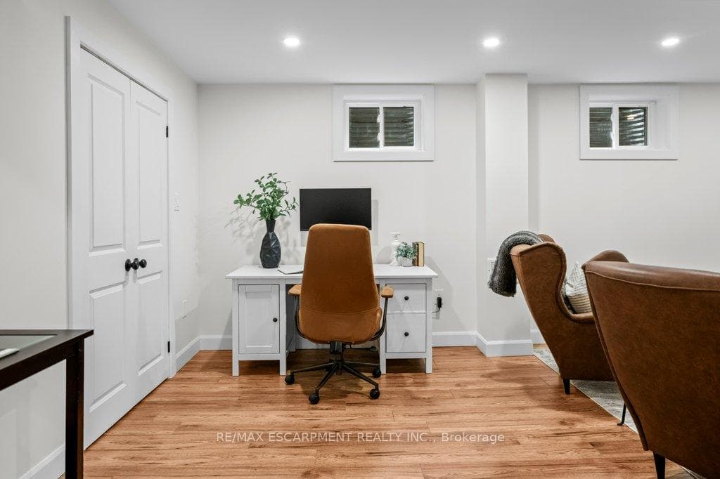 2196 Fairchild Boulevard photo 32