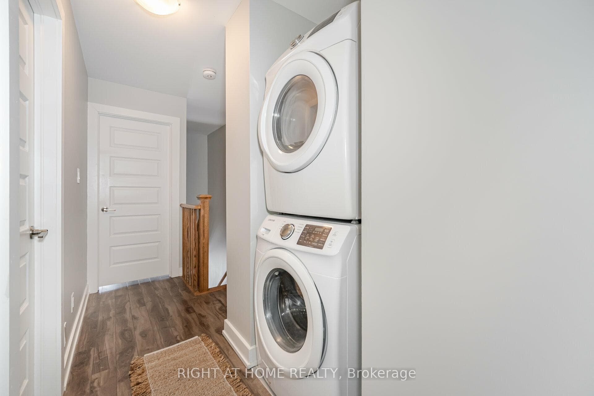 540 Essa Road Unit 26 photo 26