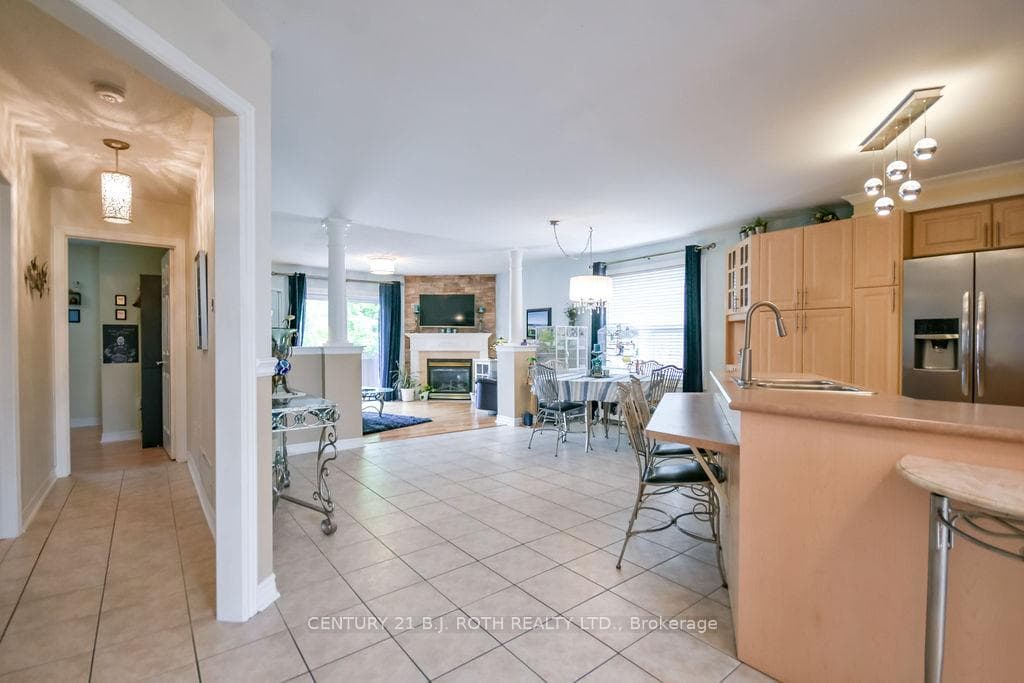 30 McAvoy Drive photo 10