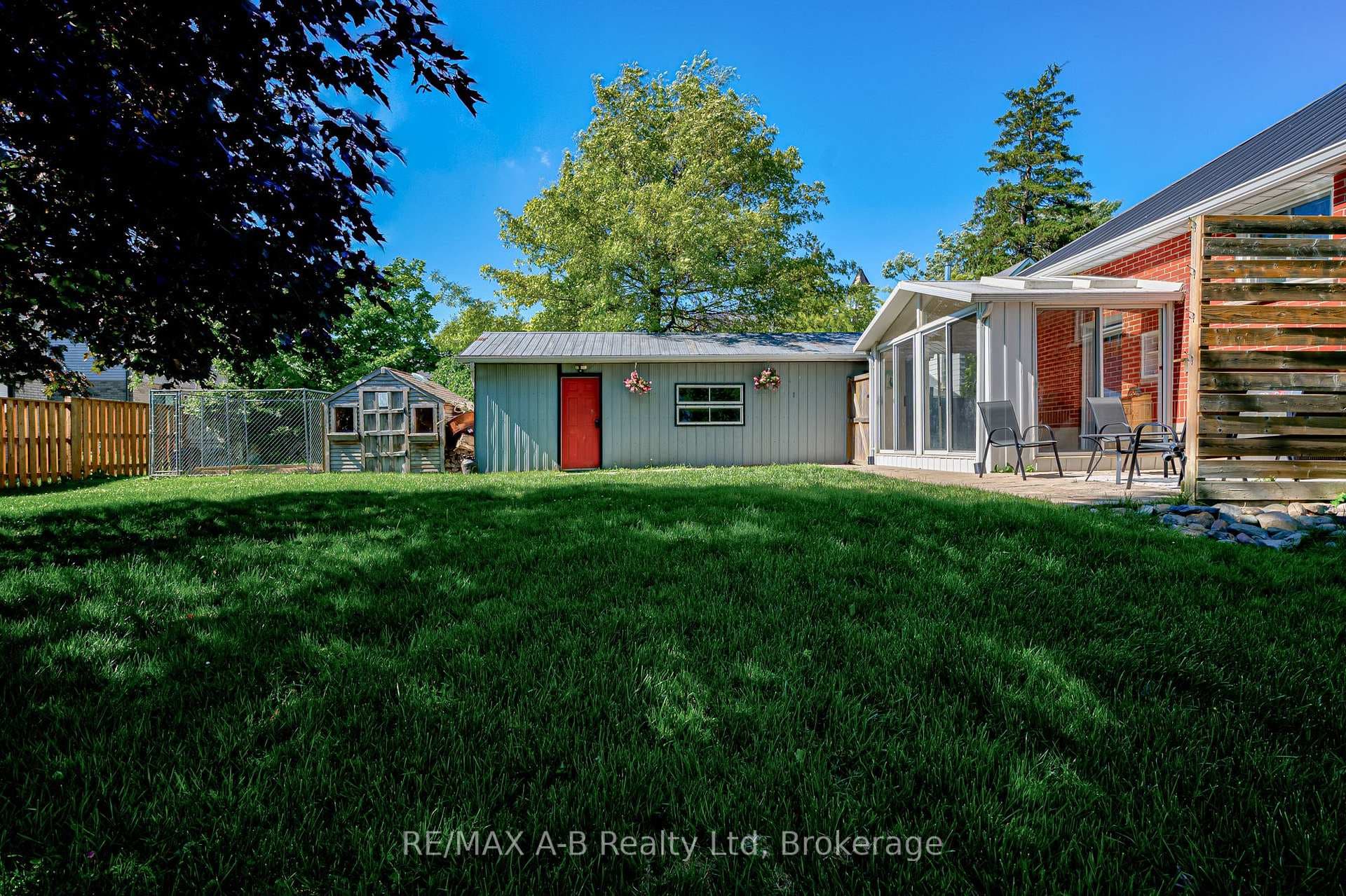 243 King Street photo 43