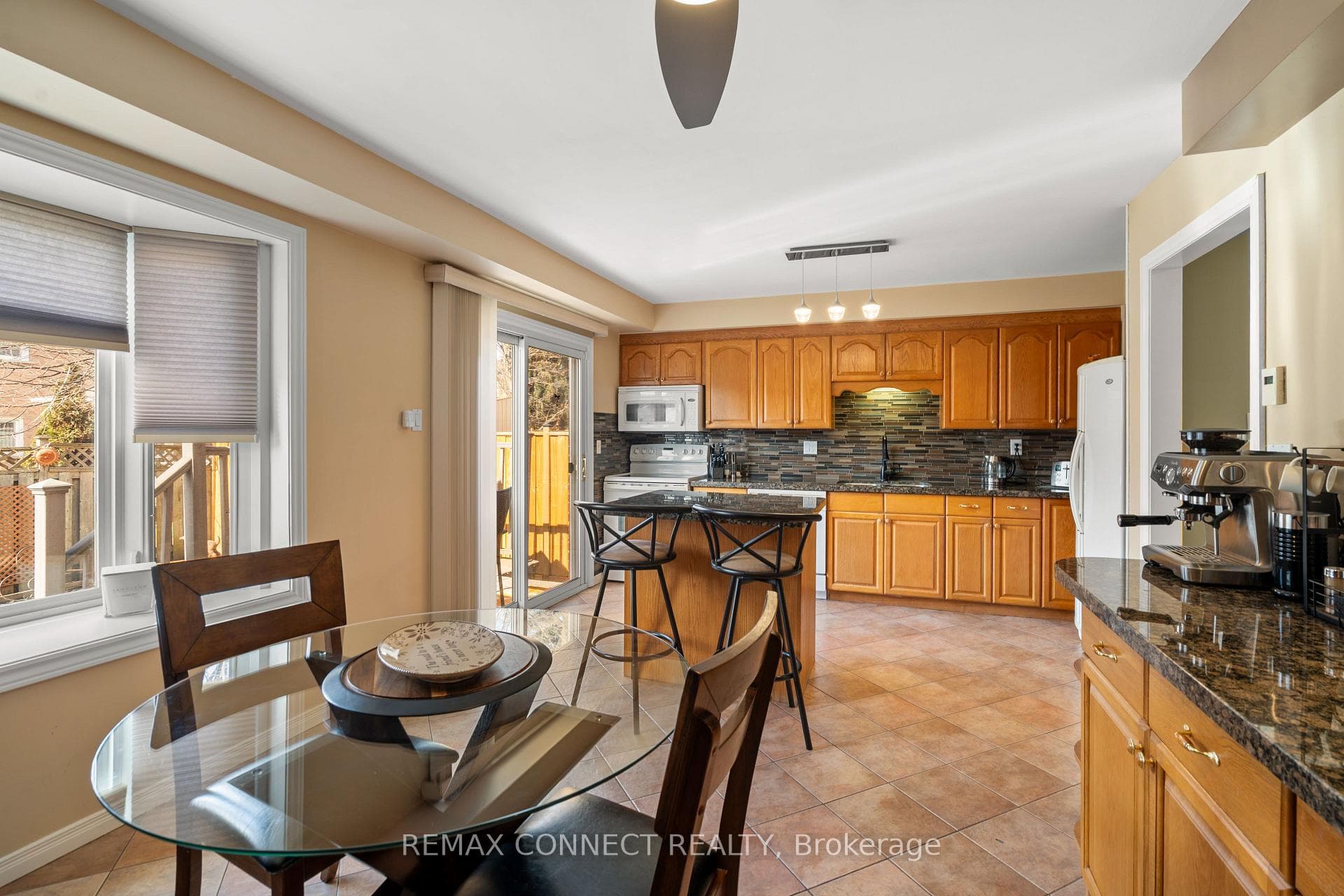 52 Marshall Crescent photo 12