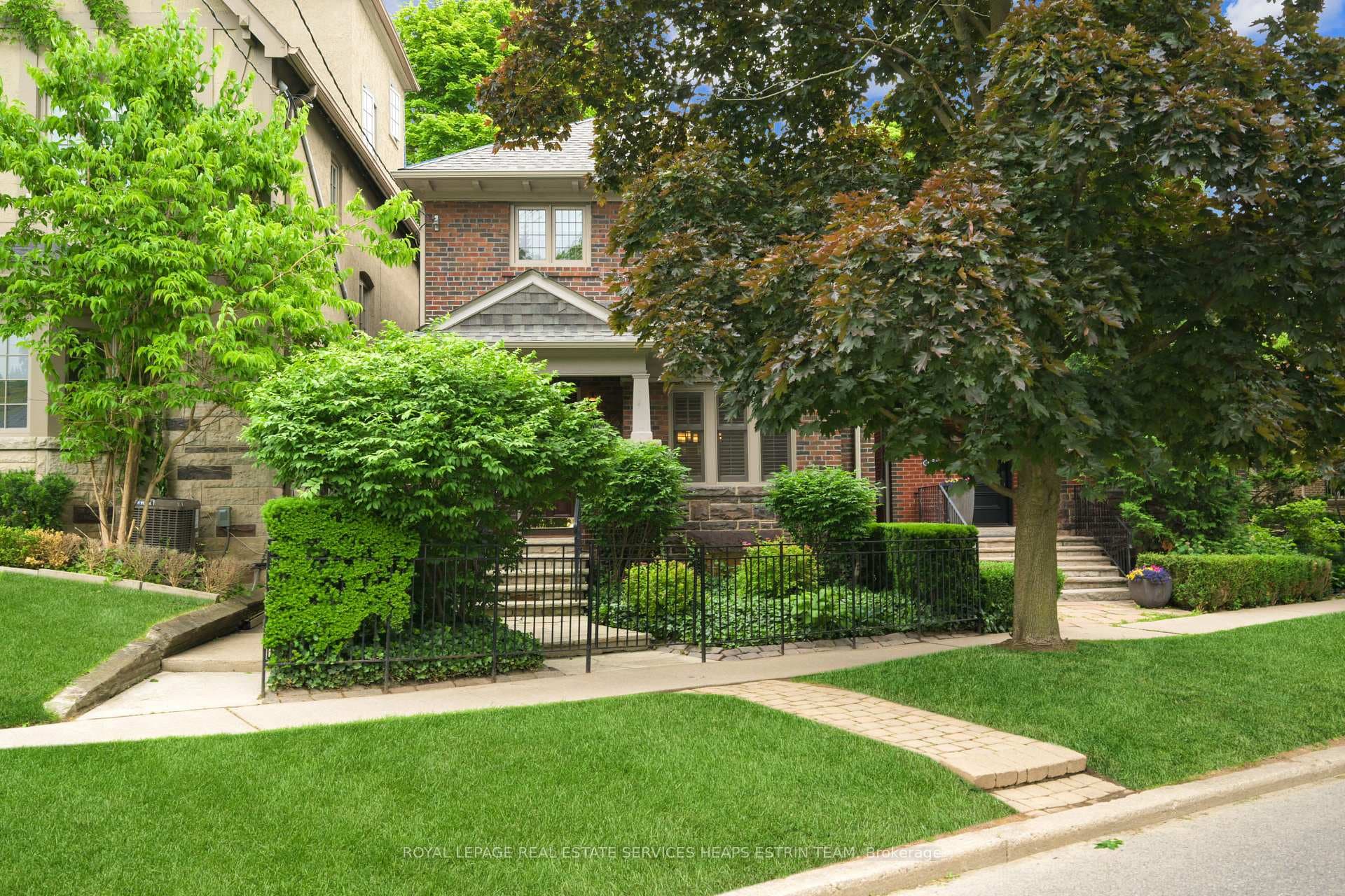 109 Inglewood Drive photo 1